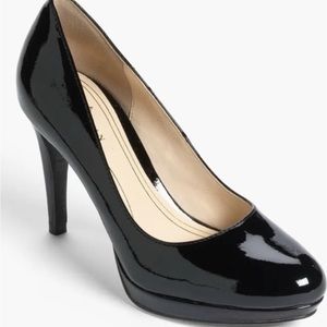 Cole Haan Air Chelsea Pump
Women's 6 Black Patent Slip On Platform Heel Shoe